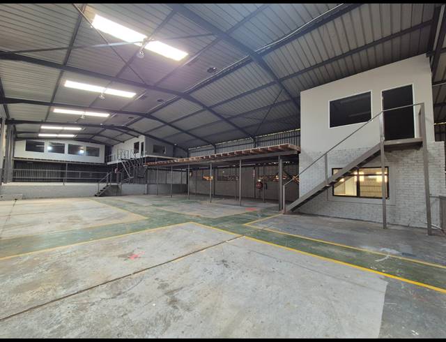 2,314M² WAREHOUSE TO LET IN WADEVILLE